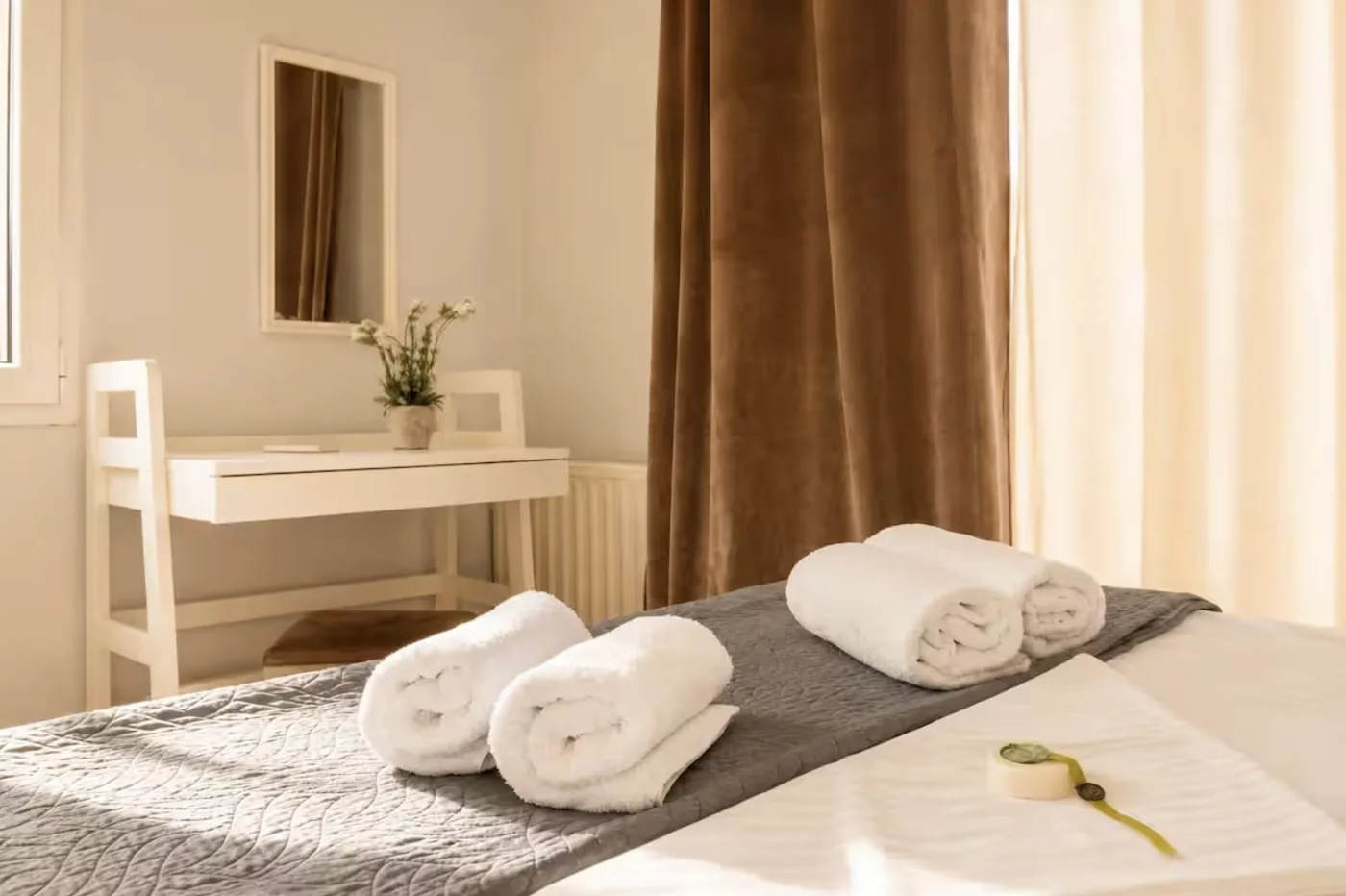 Bedroom 3 with queen bed and dressing table at Villa Morea